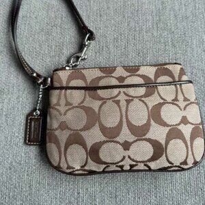 Coach Vintage Y2K Signature Khaki Tan Mahogany Wristlet Clutch Pouch Bag